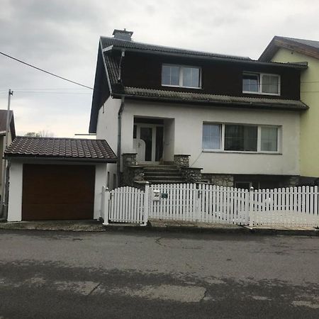 Housing Hella Nova Lesna Exterior foto
