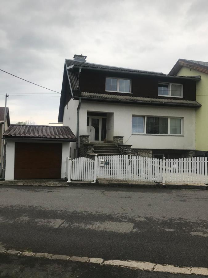 Housing Hella Nova Lesna Exterior foto